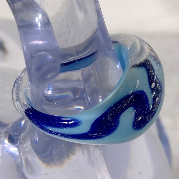 Vintage Art Glass Handmade Blue Band Ring - Picture 5 of 11